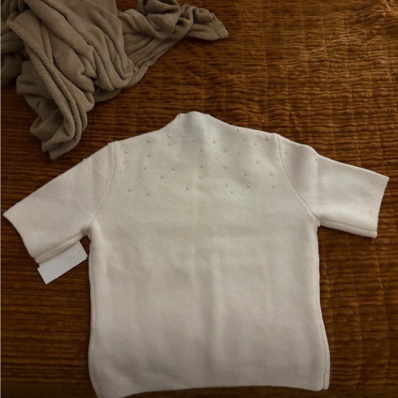 NWT Abercrombie Pearl Embellished Mockneck Sweater Tee - Picture 3 of 10